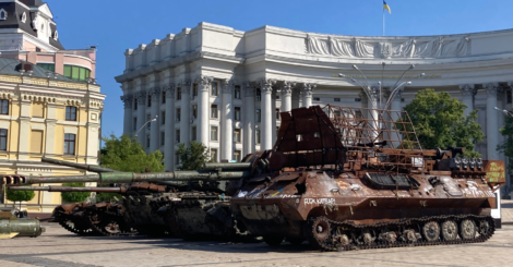 ruský tank v Kyjive